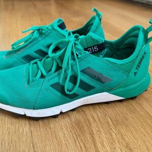 Women’s Adidas Terrex Sneakers Green Size 9 Slip On